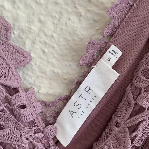 ASTR The Label Lace Midi Dress In Lilac Purple Size Small - Picture 6 of 9